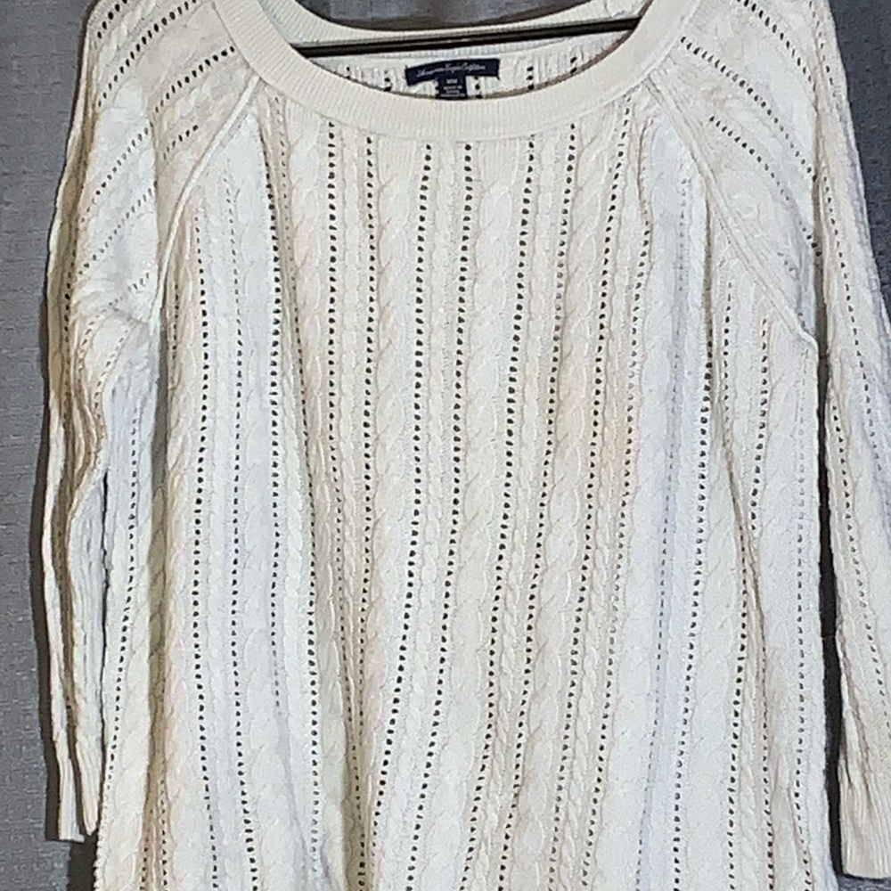 American Eagle sweater